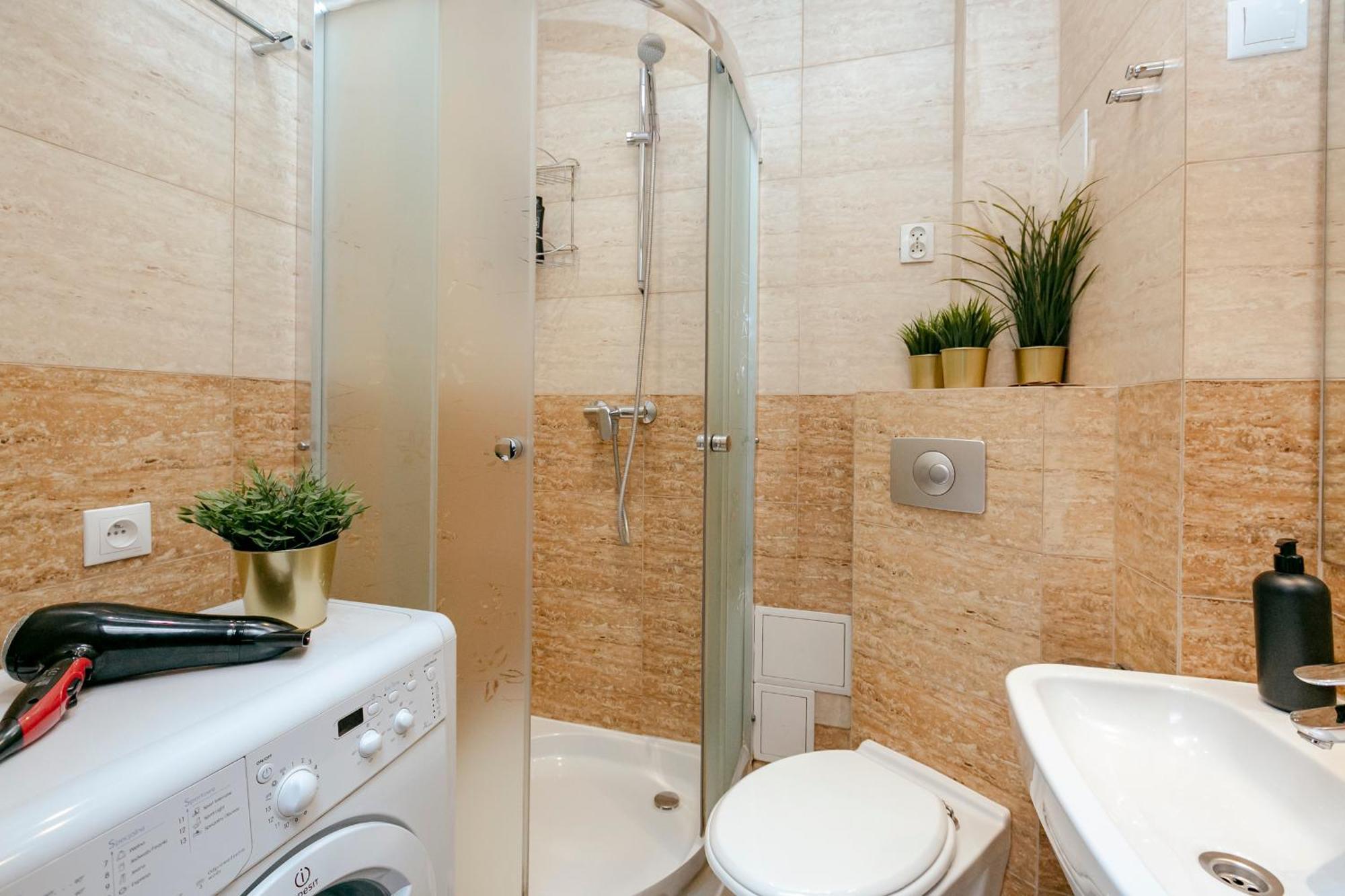 Plac Konstytucji 6 Orange - Apartament Dla 4 Osob - Bezplatny Parking - Free Parking - Piekny Widok Na Panorame Warszawy ワルシャワ エクステリア 写真