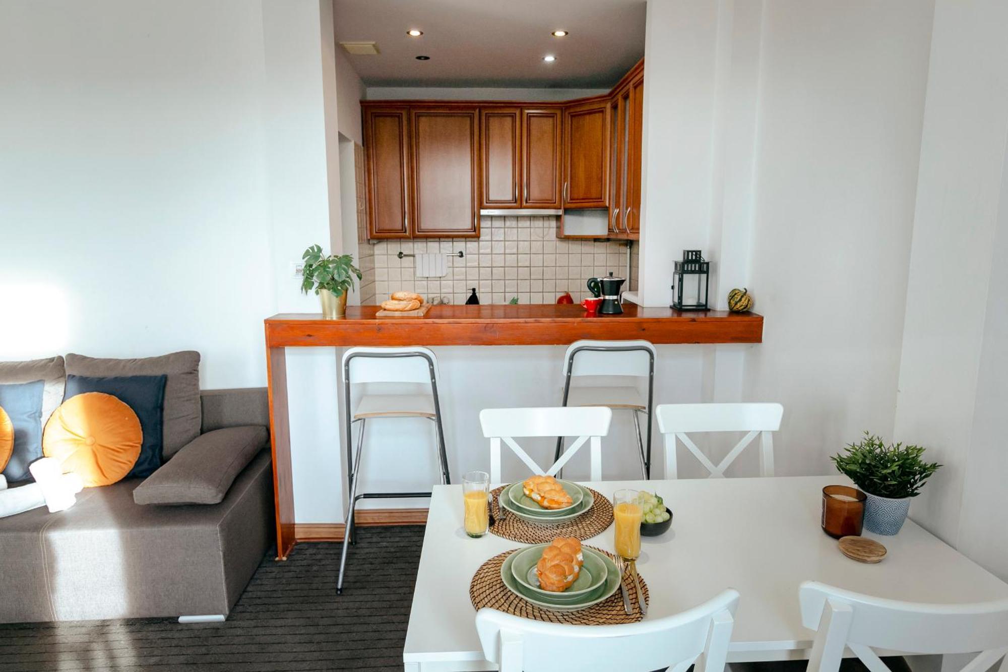 Plac Konstytucji 6 Orange - Apartament Dla 4 Osob - Bezplatny Parking - Free Parking - Piekny Widok Na Panorame Warszawy ワルシャワ エクステリア 写真